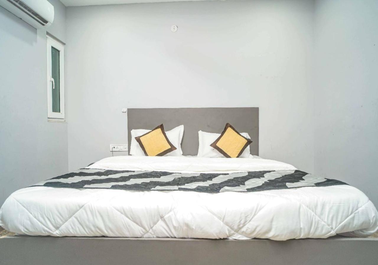 Hotel Pingla Residency New Delhi